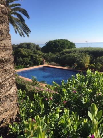 Casa Bahia De Casares Bed & Breakfast Exterior photo